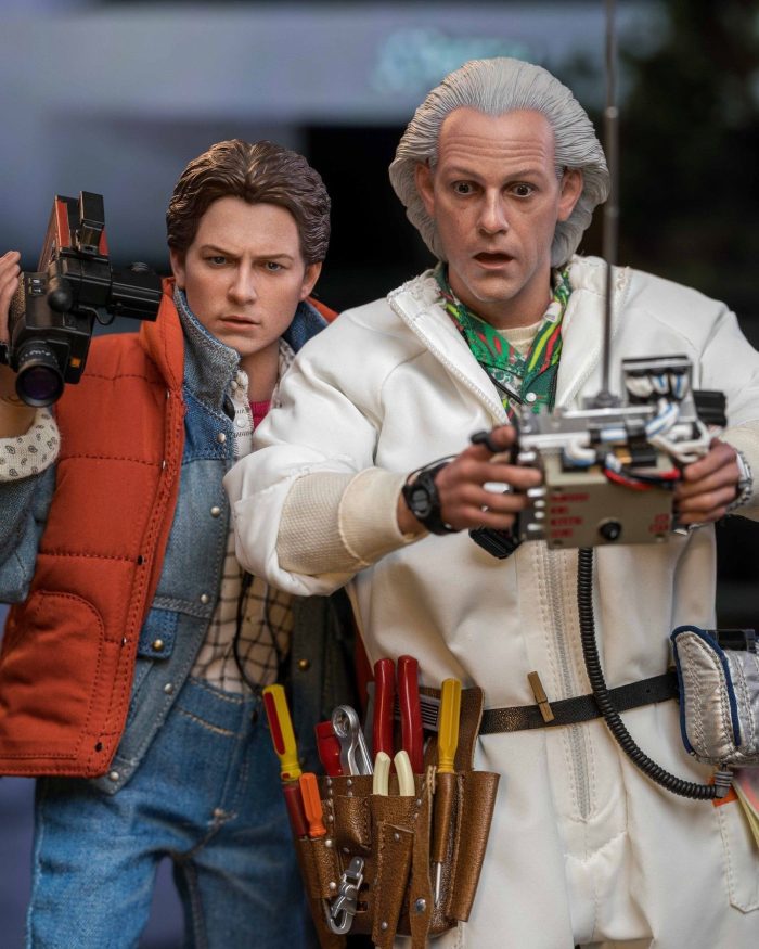 Hot toys MMS610 Back to the Future Doc Brown Collectible Figure (Deluxe ...
